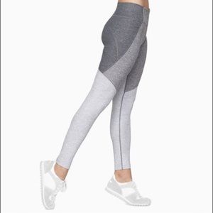 Outdoor Voices 7/8 Tri-Tone Warmup Legging XS -EUC